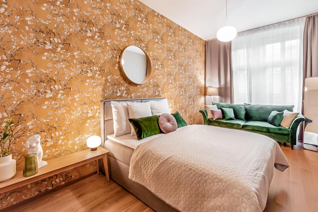 Turnkey I Main Bus Station Apartments Prague Exterior photo